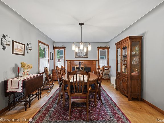 5th image of 2071 Dorothea Rd