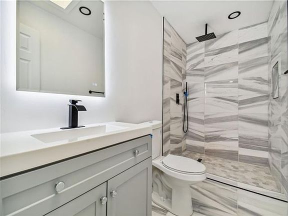 4th image of 5704 S Travelers Palm Ln