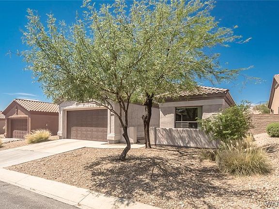 3rd image of 2893 Esmerelda Dr
