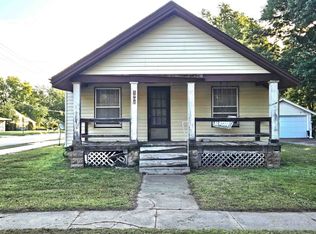 1902 Loomis St, Winfield, KS 67156