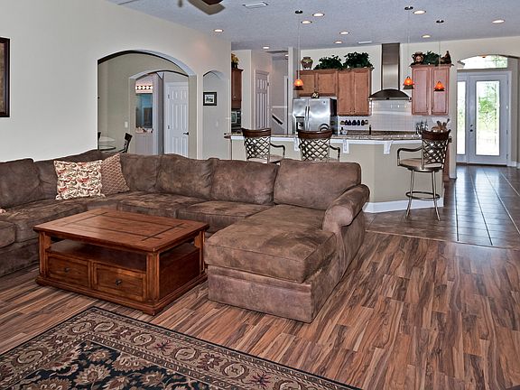 Family Room to Kitchen