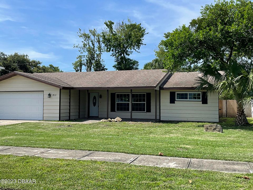 1st image of 211 Cambridge Dr