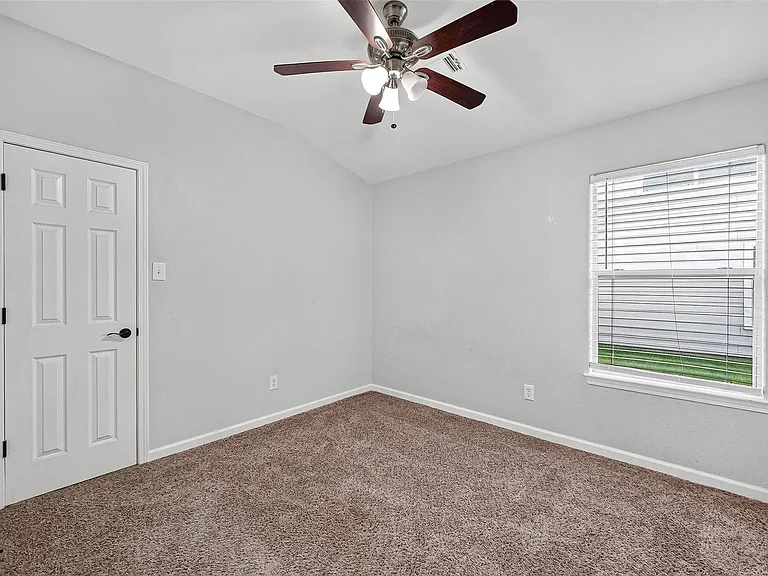 10907 Barker Gate Ct — Photo 24