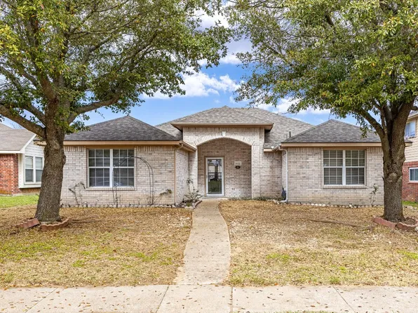 1153 Beechwood Ln, Cedar Hill, TX 75104