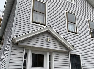 38 1/2 Bowdoin St, Worcester, MA 01609