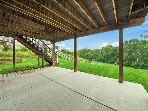 5th image of 321 Hunters Field Cir