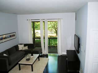 247 Sunset Ky, Secaucus, NJ 07094