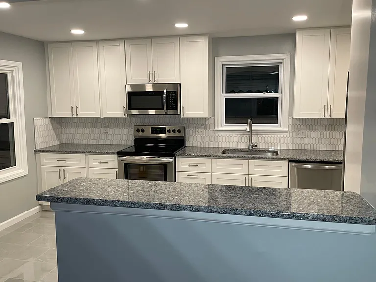 Dine-in kitchen to the left.