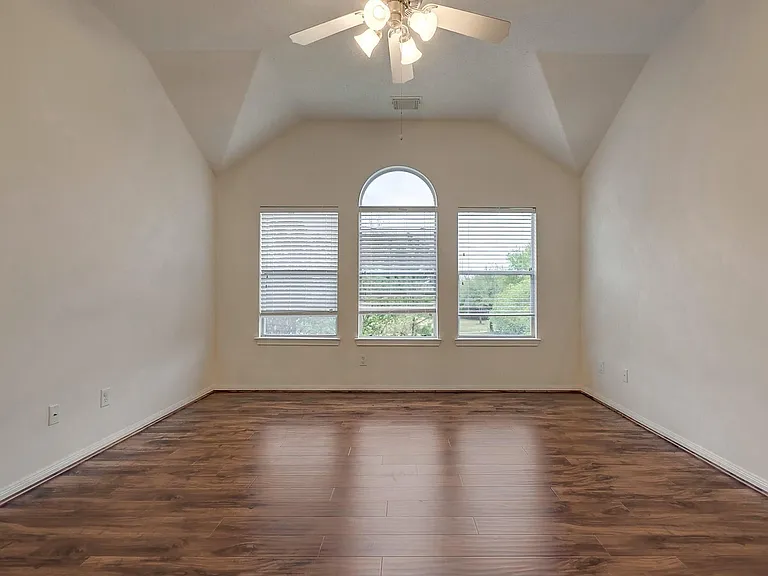 7023 Sundance Meadows Ln — Photo 3
