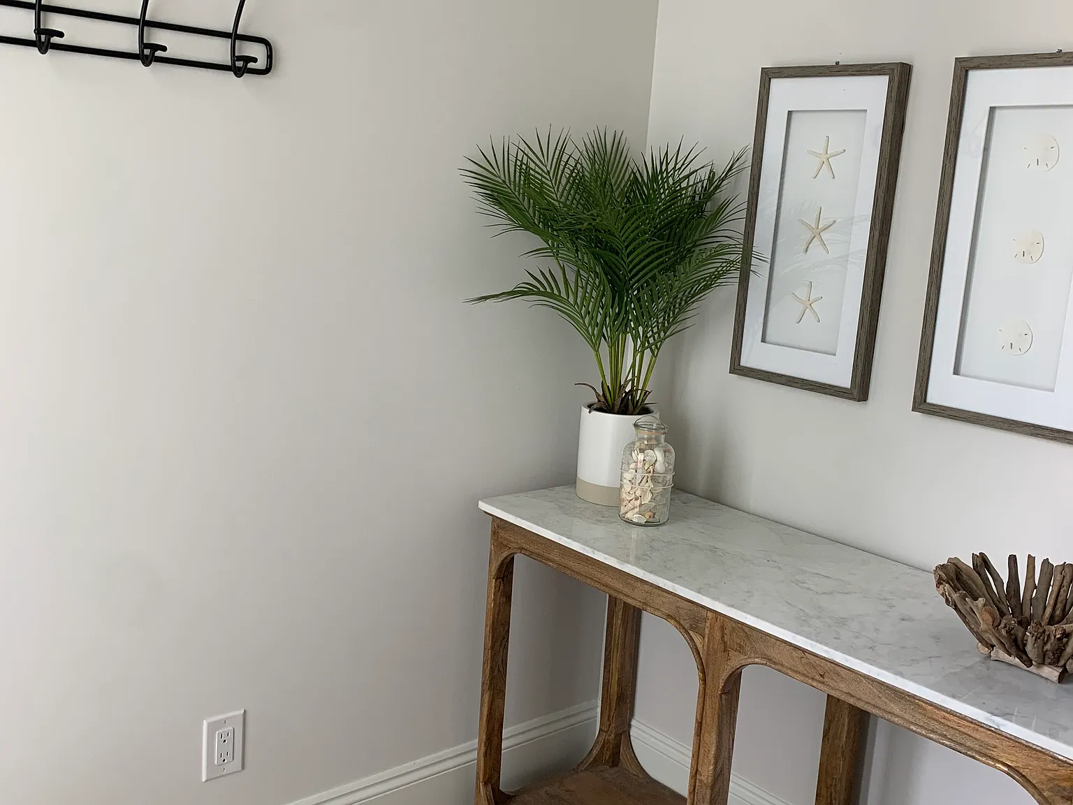 4 bed, 2068 sqft, $3,975 — Photo 2