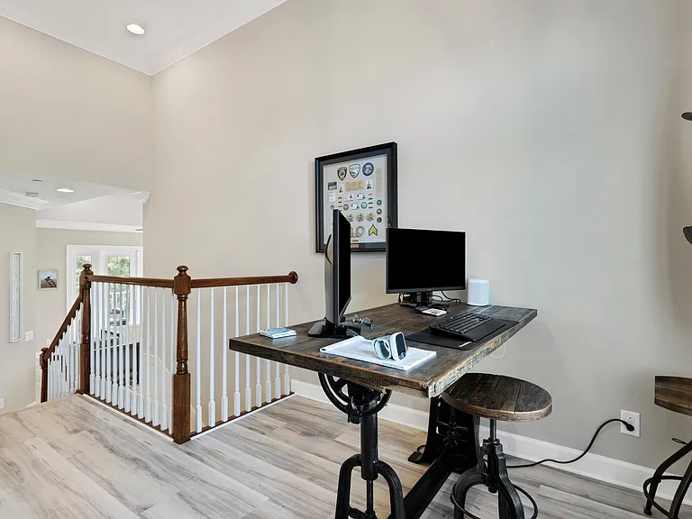 289 Sapphire Lake Dr #202 — Photo 10