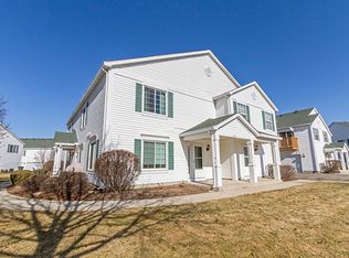 691 Fieldcrest Dr UNIT B, South Elgin, IL 60177