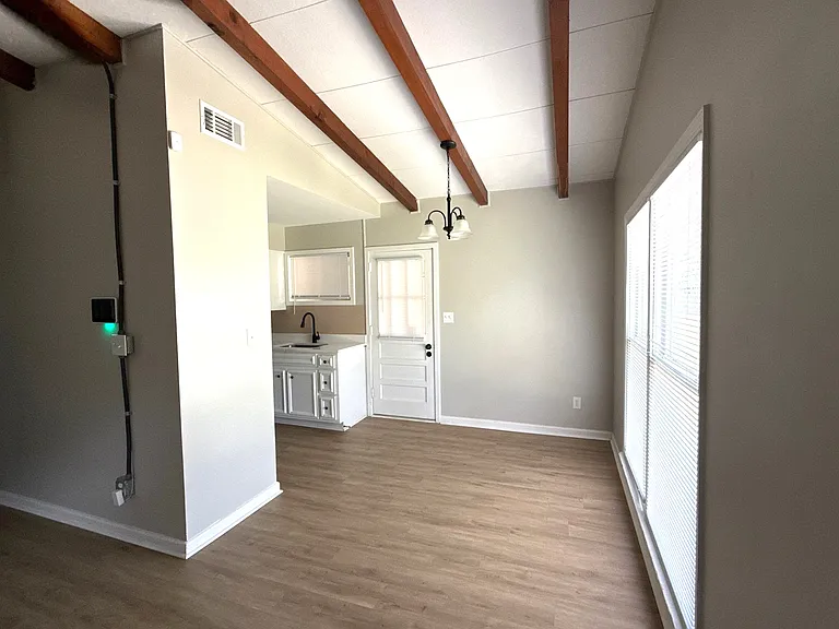 2503 Blan St — Photo 3