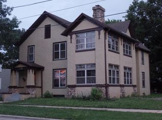 371 Fulton St #2, Elgin, IL 60120