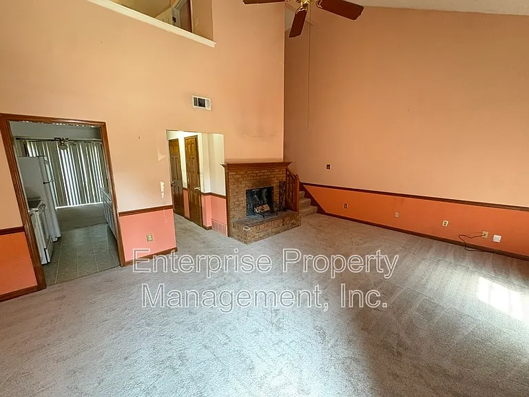 2995 Charlestowne Pl — Photo 4