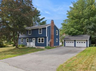 19 Hamlin Rd, Falmouth, ME 04105