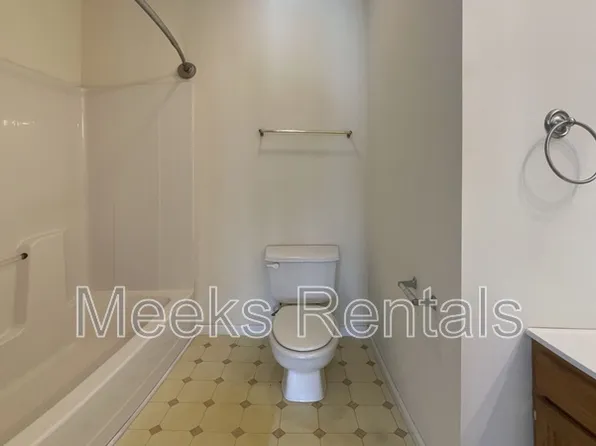 246 Tacketts Branch Rd Unit 9, Hurricane, WV 25526