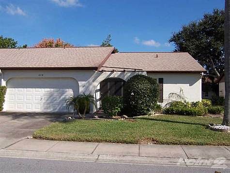 1st image of 654 Foxwood Blvd