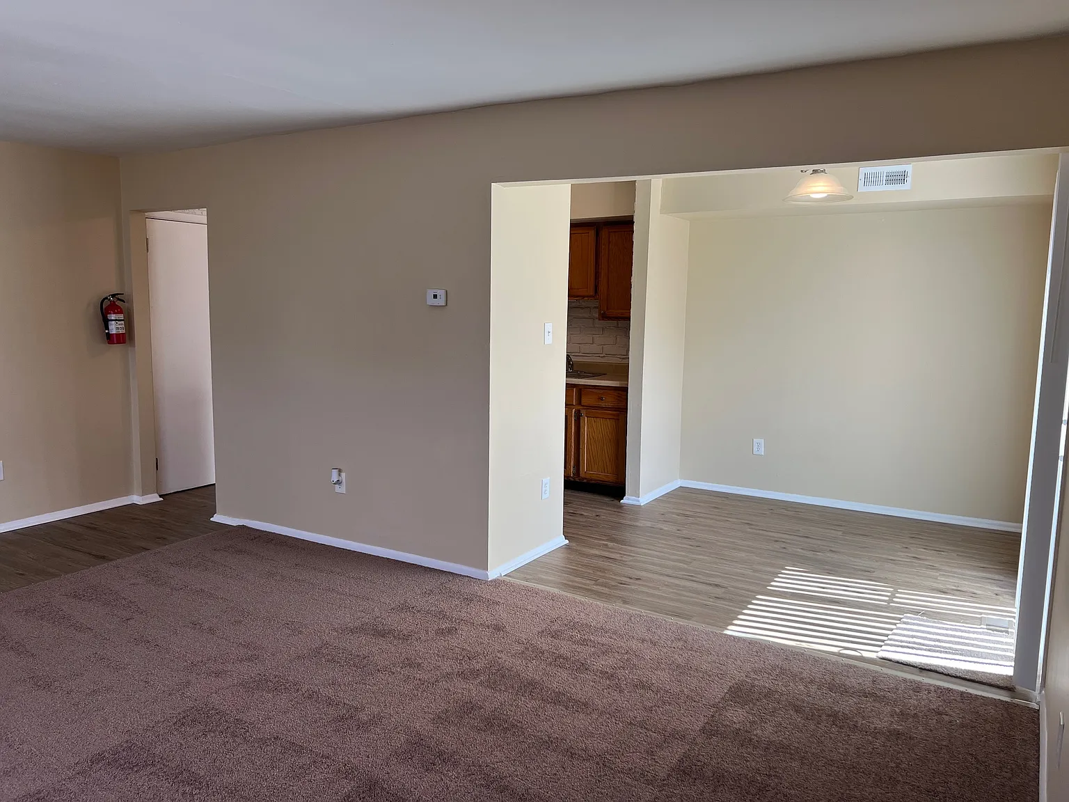 3 bed, 1122 sqft, $1,950 — Photo 3