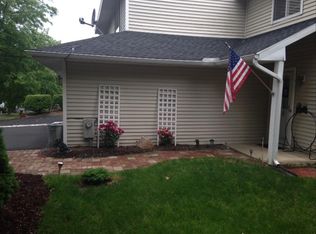 26 Heyden Rd, Troy, NY 12180