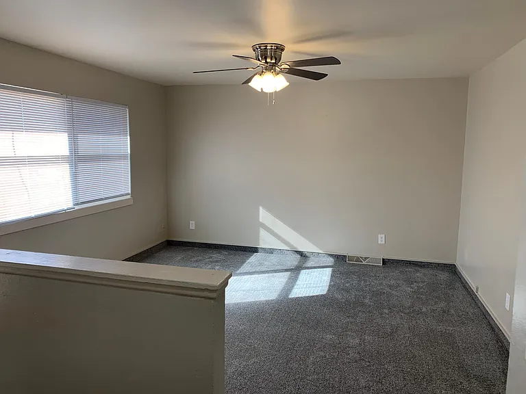 2314 W Savannah St — Photo 2