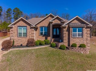 14 Basswood Ter, Maumelle, AR 72113