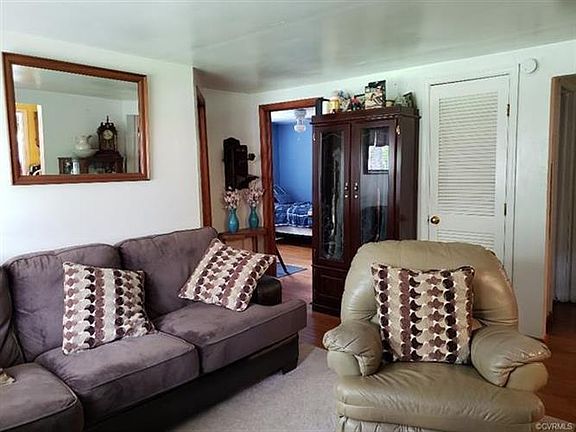 5th image of 5404 Short Dr