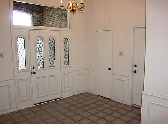 2nd image of 5236 Prairie Creek Dr