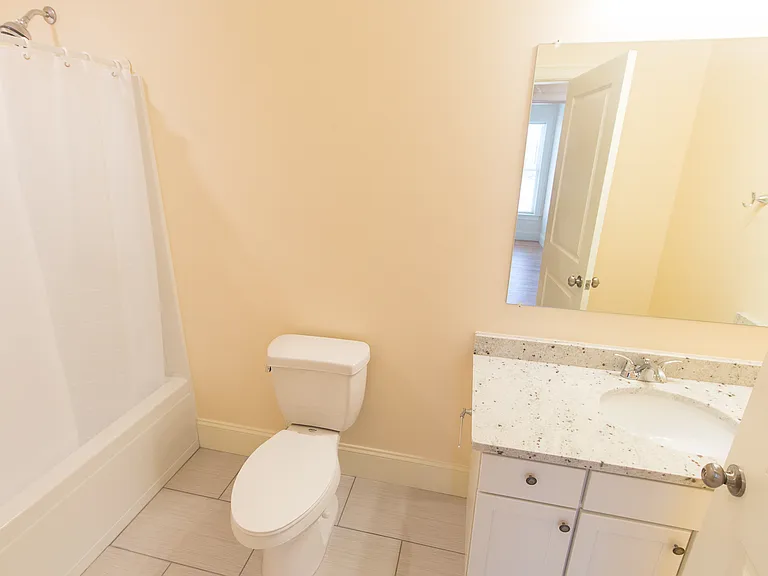 5165 Washington St #7 — Photo 13