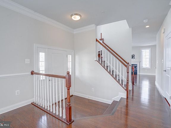 5th image of 2517 Cherry Tree Rd