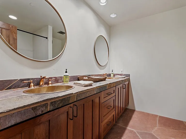 6717 E Solano Dr — Photo 23