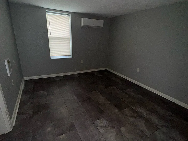 2057 N 5th St #5 — Photo 4