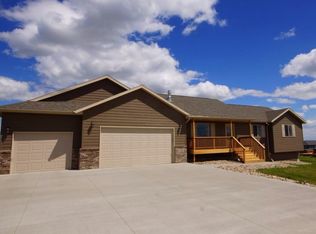 22962 Candlelight Dr, Rapid City, SD 57703