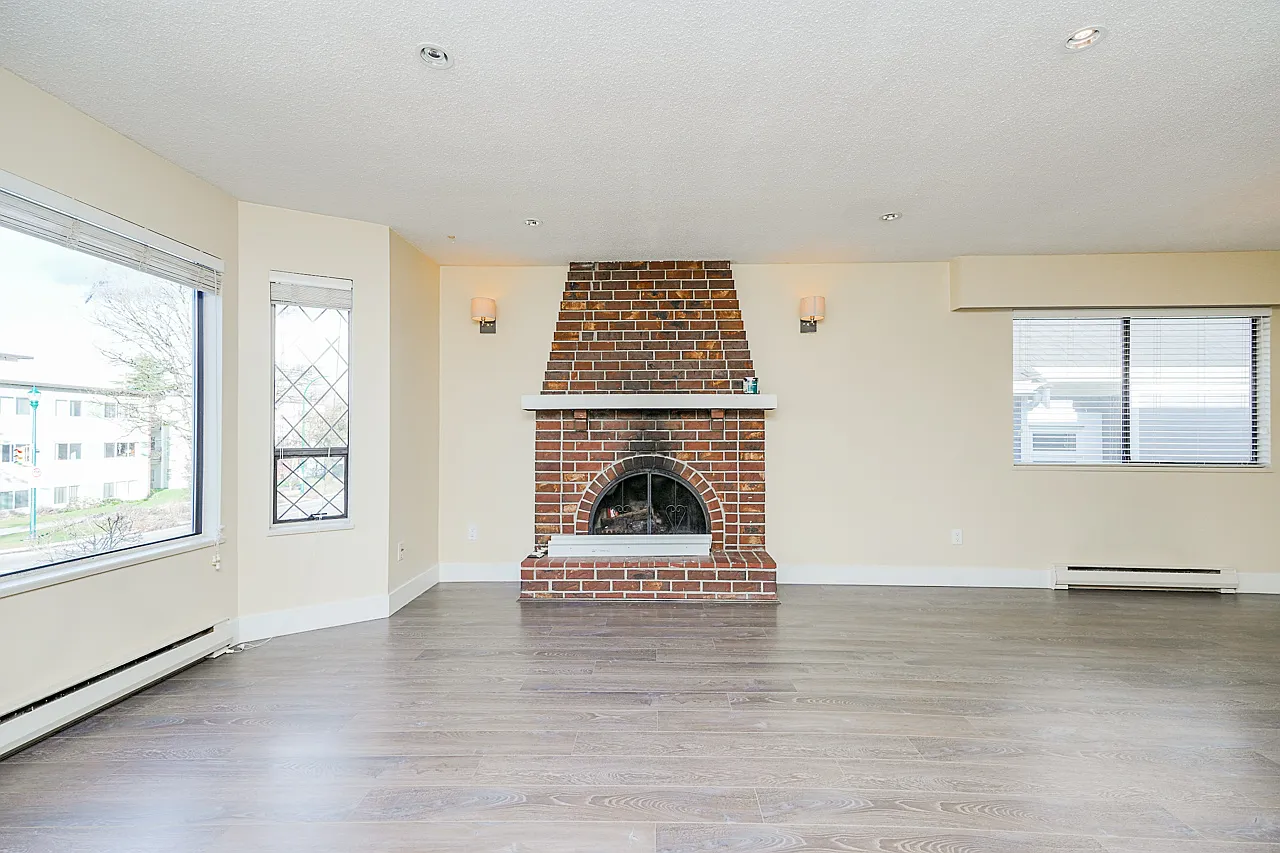 3 bed, 1250 sqft, $3,500 — Photo 2