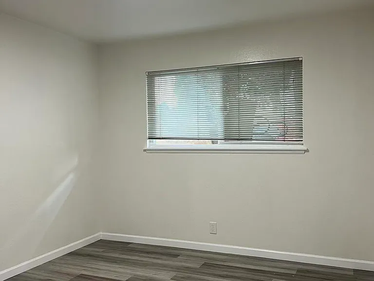 2119 Central Ave #C — Photo 14