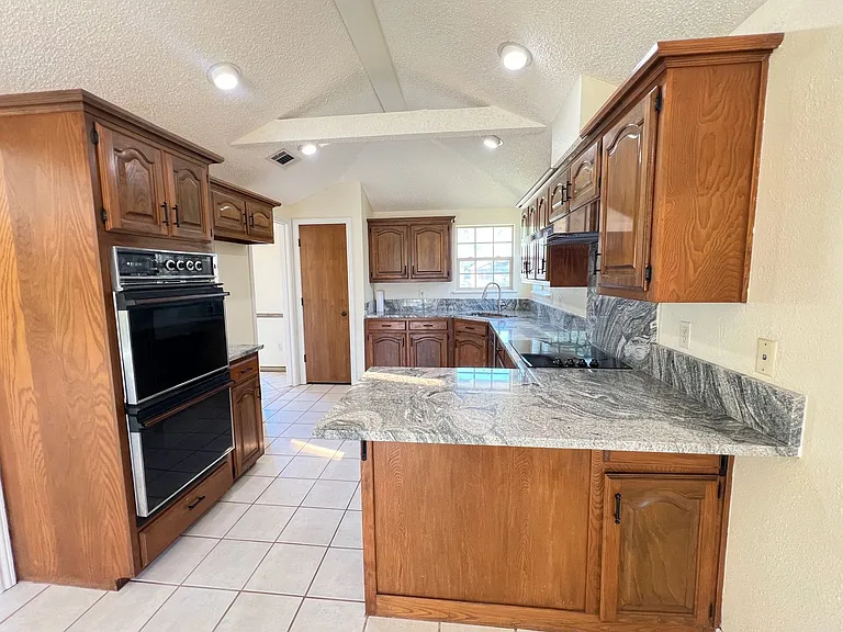 2312 Blue Cypress Dr — Photo 15