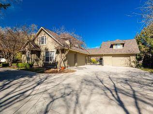 9350 W Riverside Dr, Garden City, ID 83714