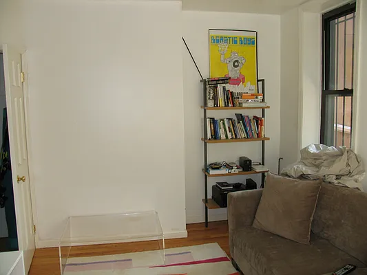 Rented by Rapid Realty Cobble Hill | media 57