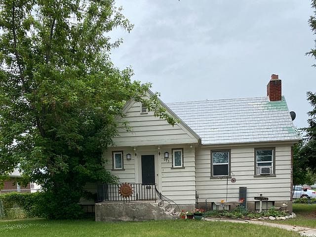 1st image of 673 N 7th St