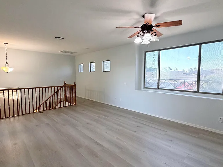 1289 E Iris Dr — Photo 19