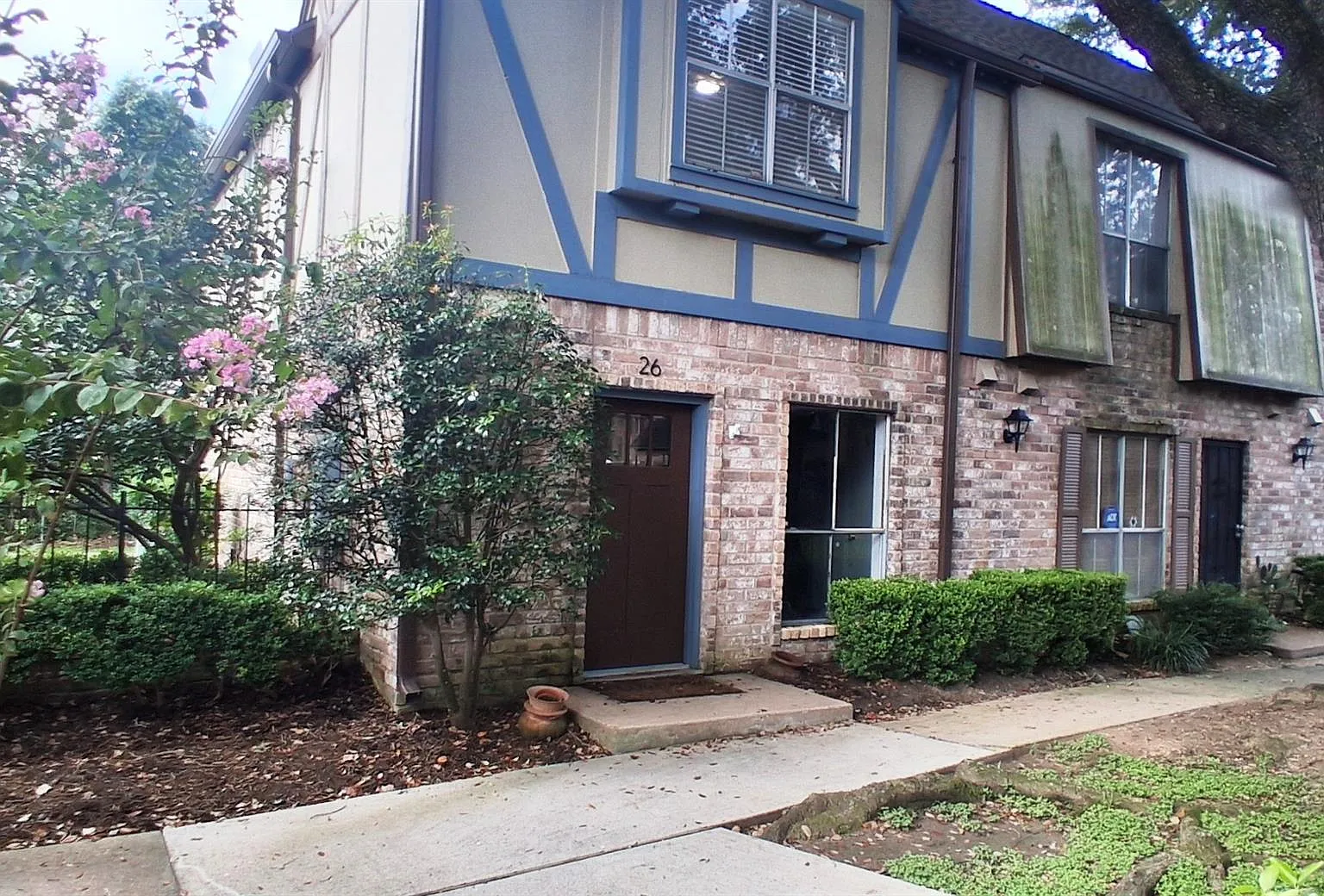 2 bed, 2.5 bath, 1224 sqft, $1,800 — Photo 1