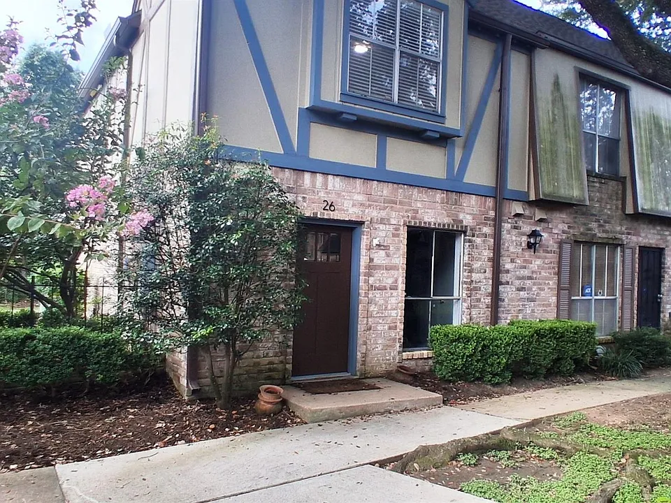 14703 Barryknoll Ln #26