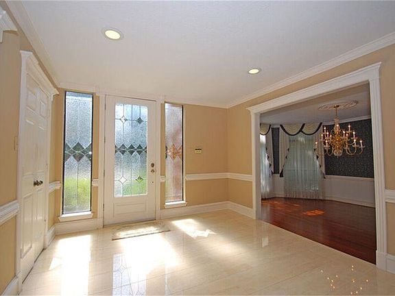3rd image of 3134 Baywood Park Dr