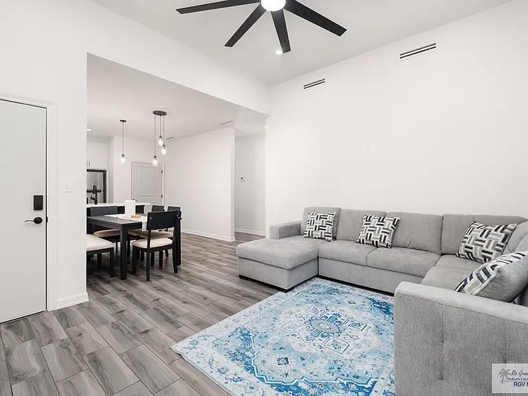 3569 Hidalgo St — Photo 5