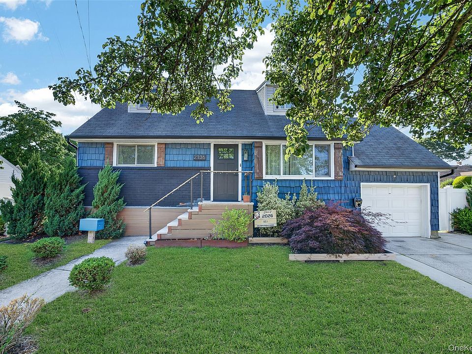 1st image of 2136 Spruce Street