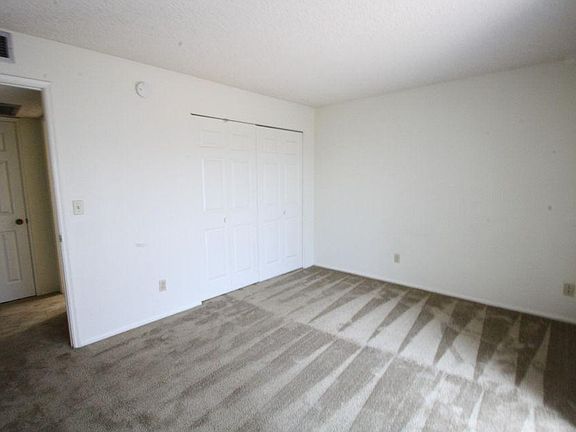 3rd image of 179 W Lillian Ln
