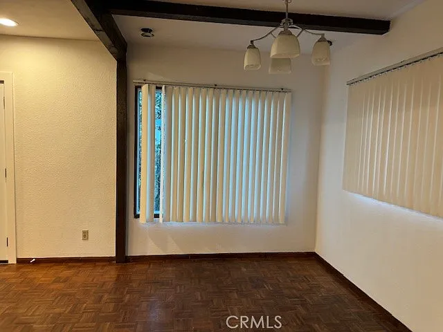 3 bed, 963 sqft, $3,850 — Photo 3