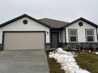 521 SE Reid St, Blue Springs, MO 64014