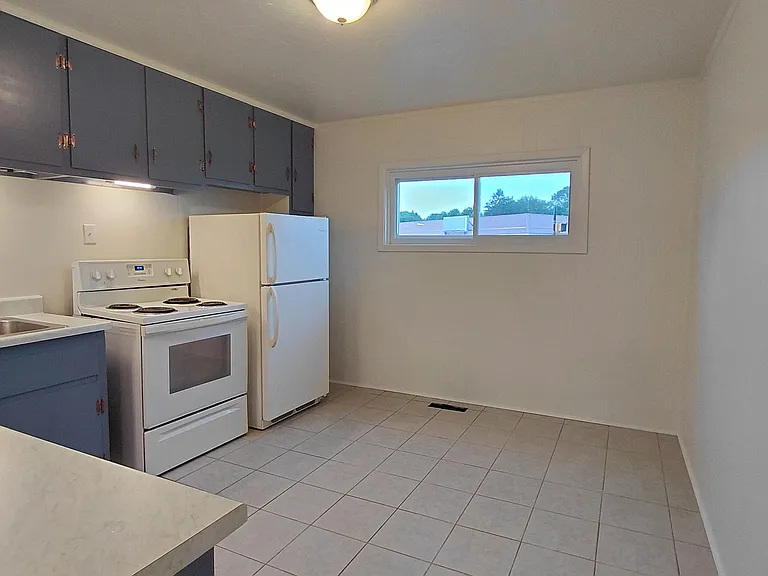 131 Waterford St #1 — Photo 5