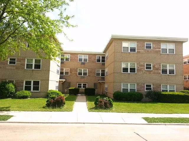 4635 Main St APT 3B photo 1